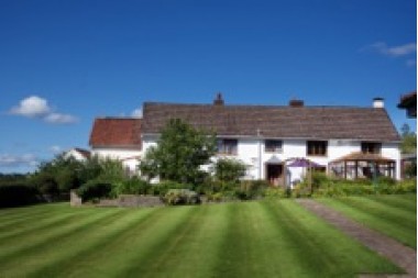 South Farm Holiday Cottages and Fishery
